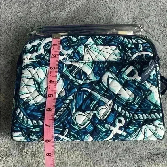 Vera Bradley Trimmed Crossbody Bag in Shore Enough NWT - Picture 3 of 9